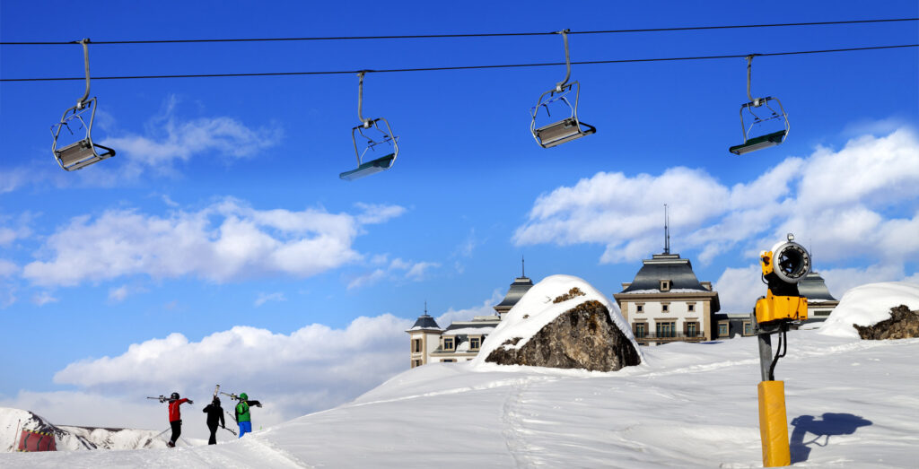Baku & a Mountain Day Trip: 4 Nights / 5 Days Tour Package